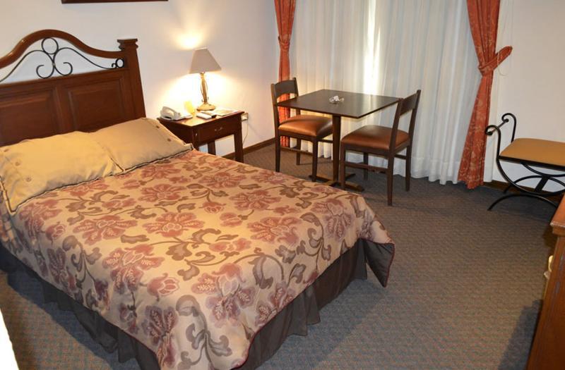 Paulistania Casa Blanca Otel Santa Cruz de La Sierra Dış mekan fotoğraf