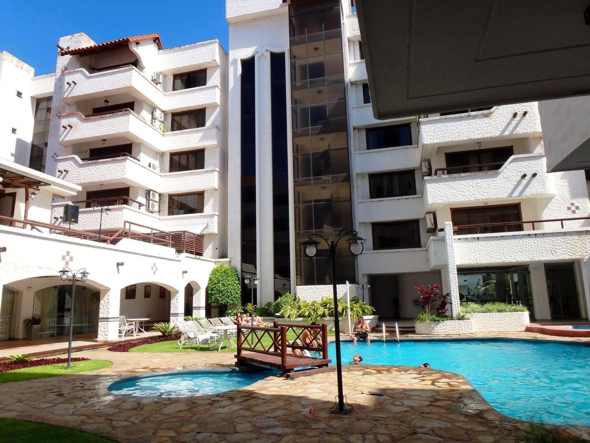 Paulistania Casa Blanca Otel Santa Cruz de La Sierra Dış mekan fotoğraf