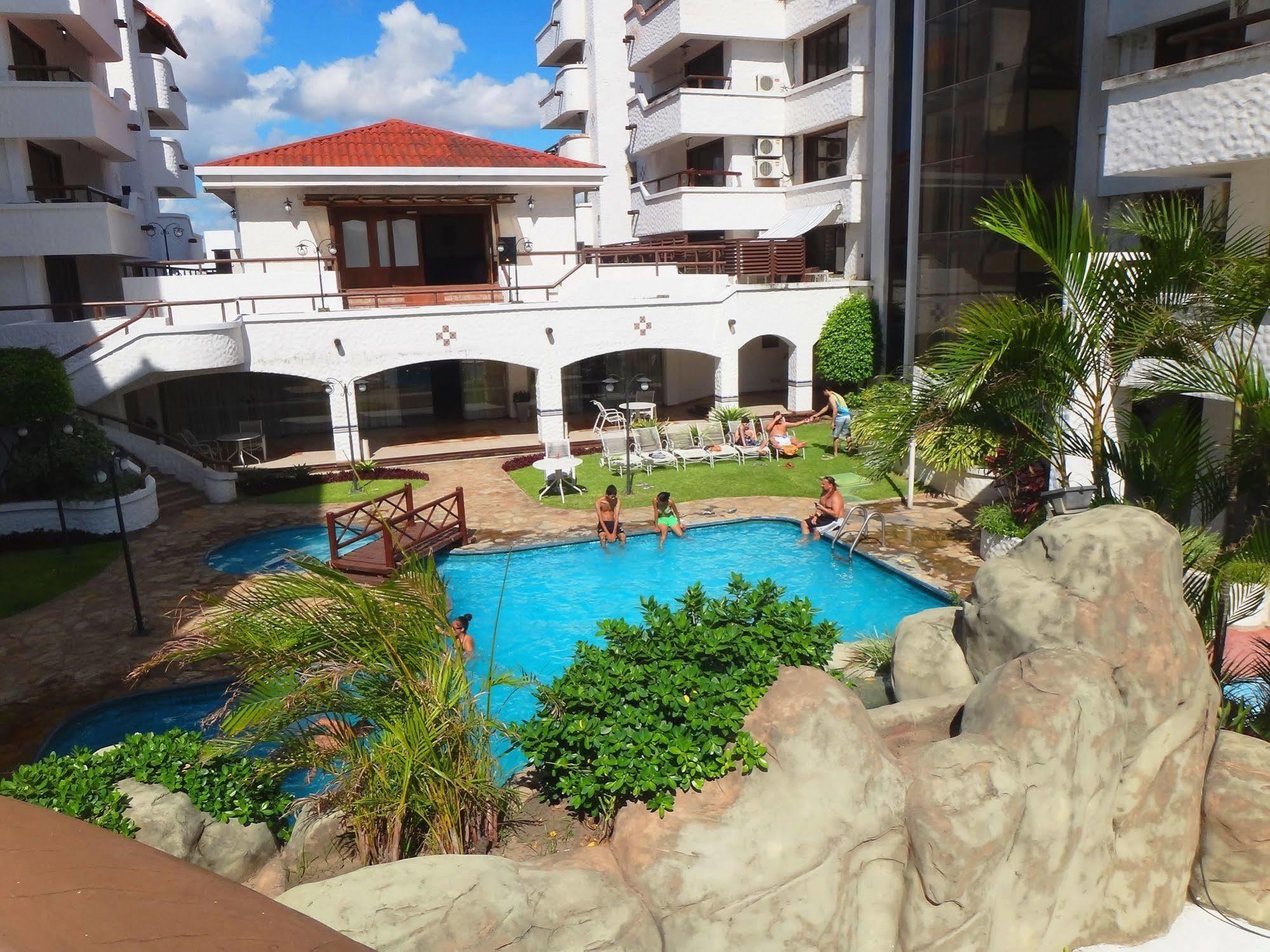 Paulistania Casa Blanca Otel Santa Cruz de La Sierra Dış mekan fotoğraf