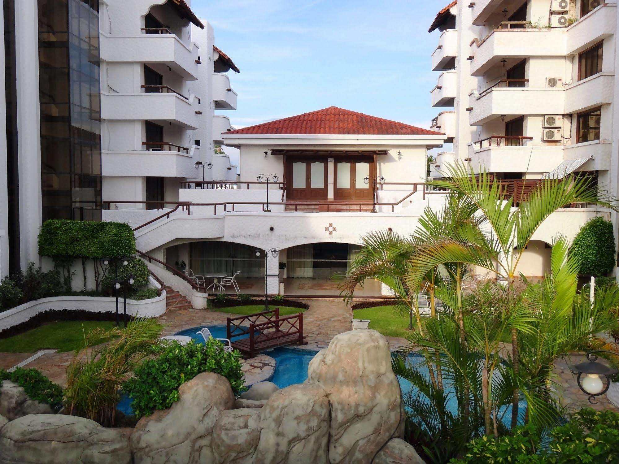 Paulistania Casa Blanca Otel Santa Cruz de La Sierra Dış mekan fotoğraf